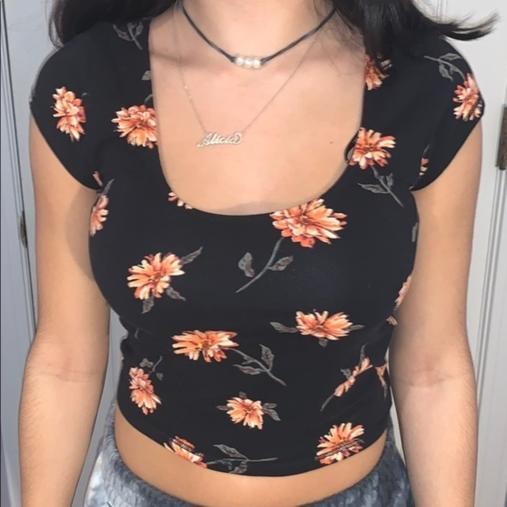 Forever 21 black‎ crop top strappy